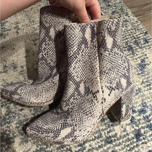 Dolce Vita boots